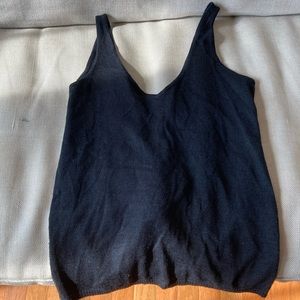 Lululemon Knitted Tank Vest - size 2 - black